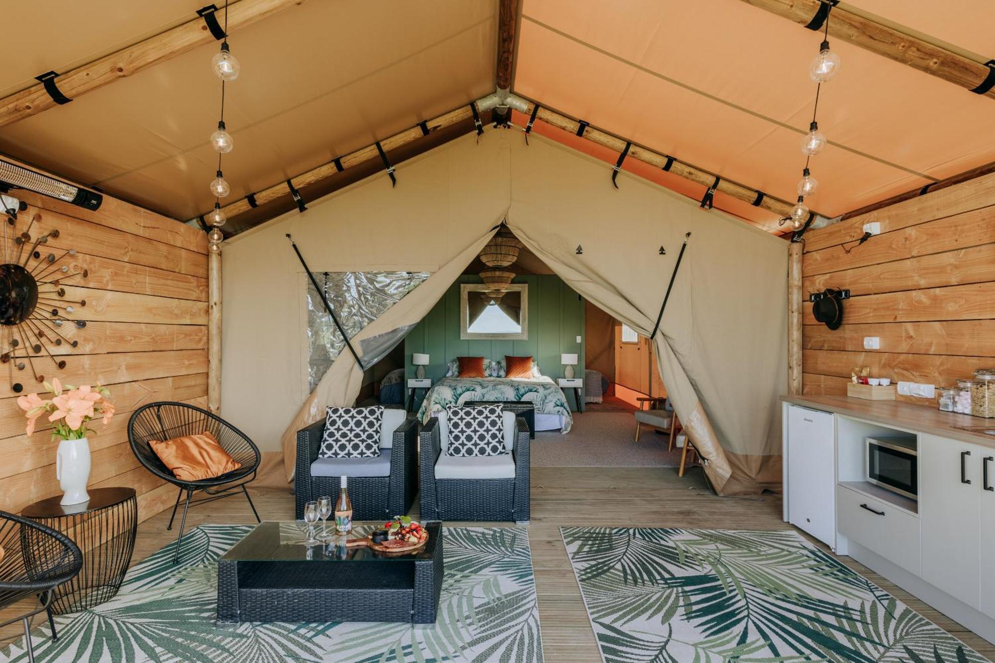 Villas & Vines Glamping هاستينغز المظهر الخارجي الصورة